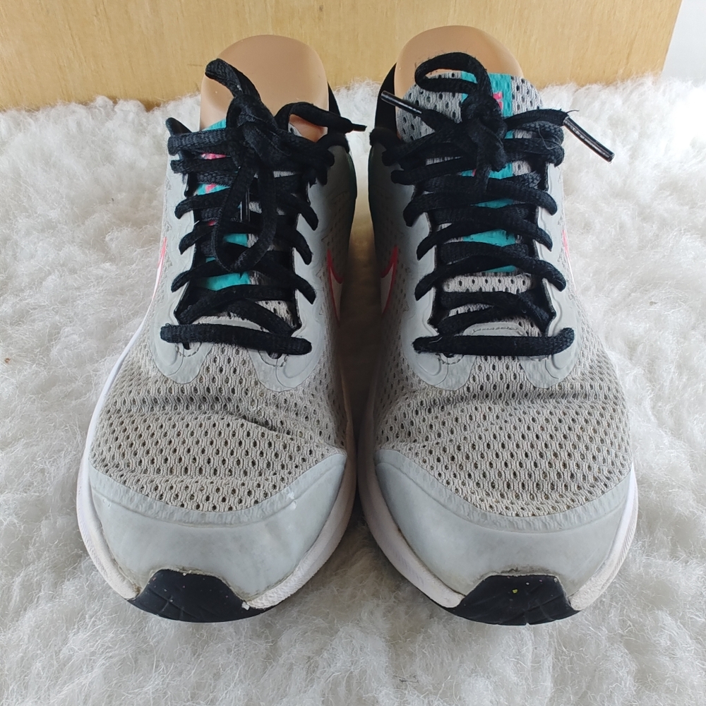 Nike Women's size 6.5 Gray Black and pink Running sneaker - Picture 2 of 10